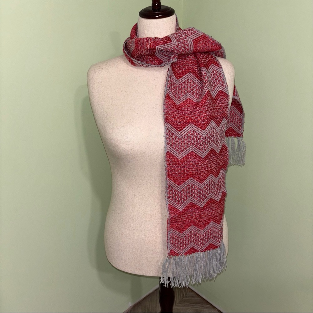 Figueroa Alpaca Wool Knit Scarf Fringe Red & Silver Zig Zag Made In Peru